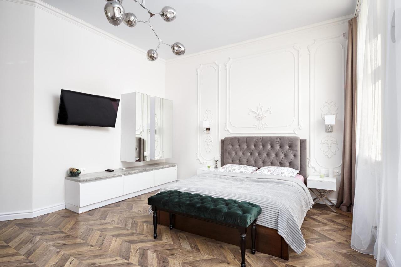 Green Apartment Львов Экстерьер фото