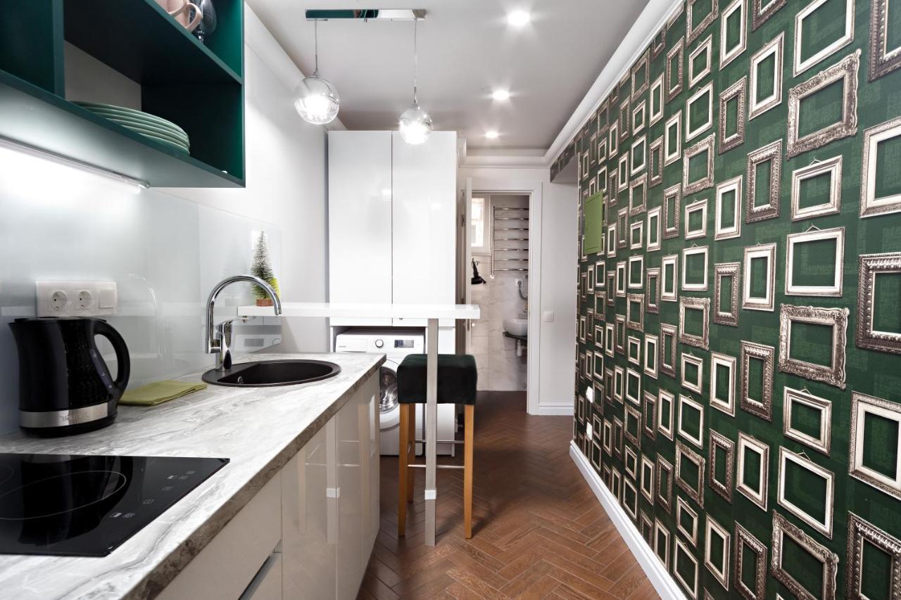 Green Apartment Львов Экстерьер фото
