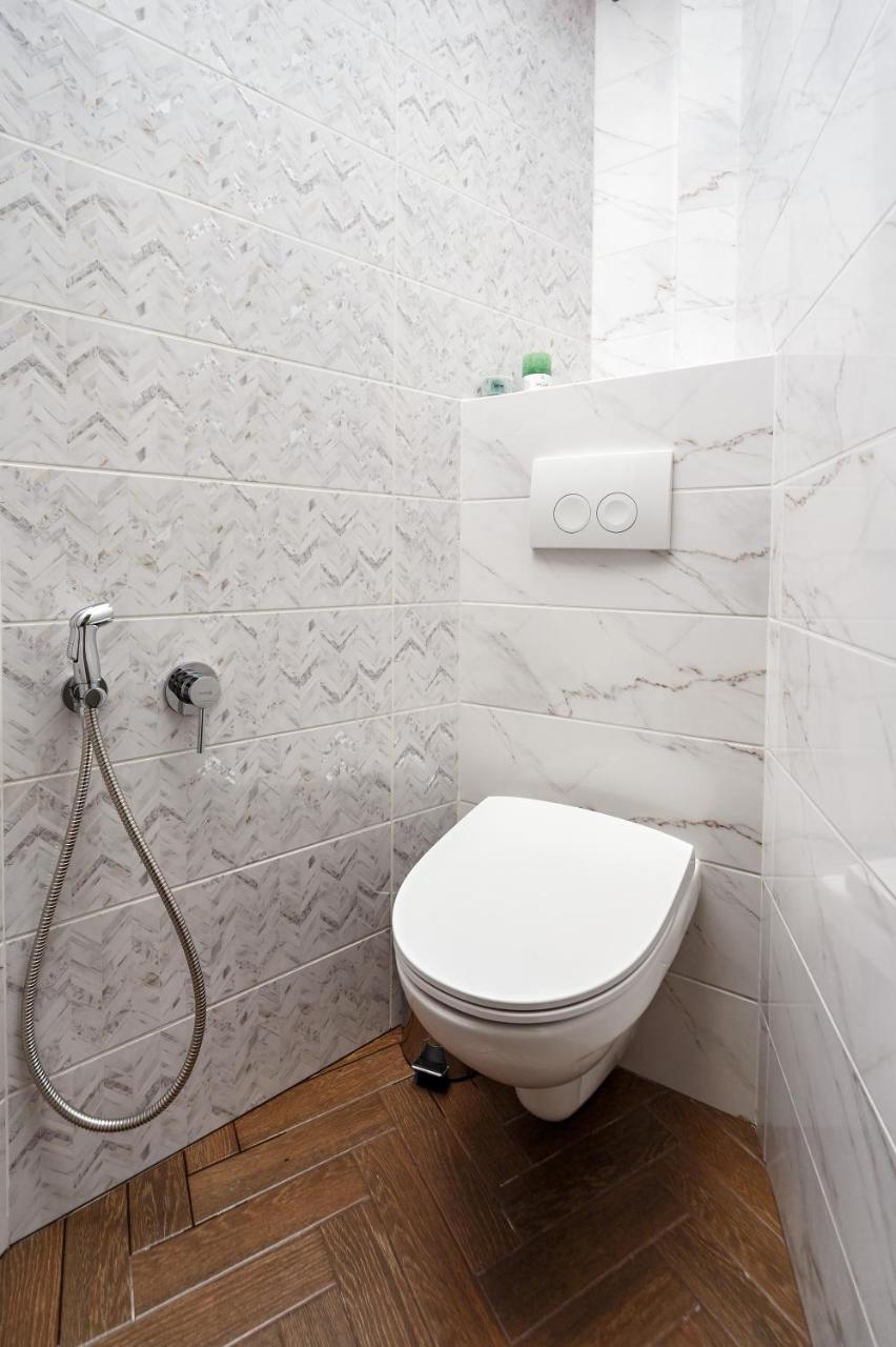 Green Apartment Львов Экстерьер фото