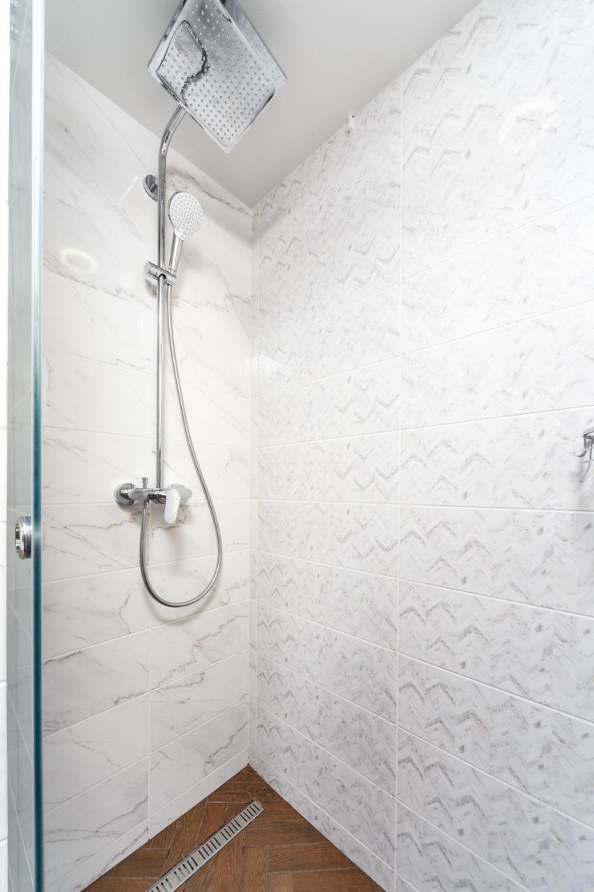 Green Apartment Львов Экстерьер фото