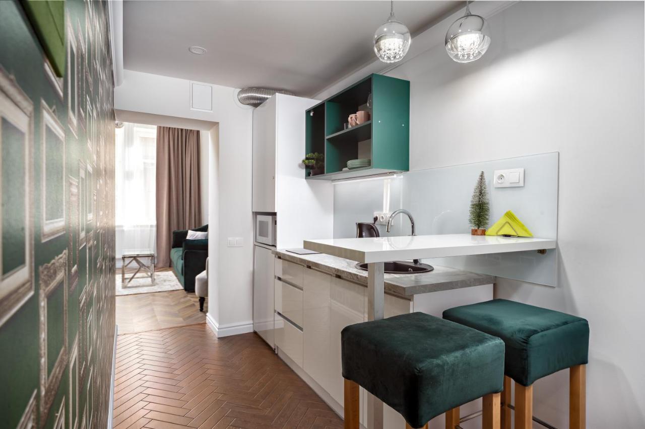 Green Apartment Львов Экстерьер фото
